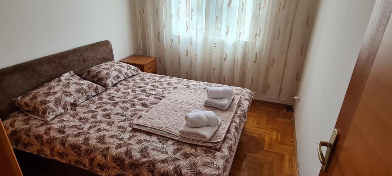 Apartman Velimir Stari Aerodrom بودغوريتْسا المظهر الخارجي الصورة