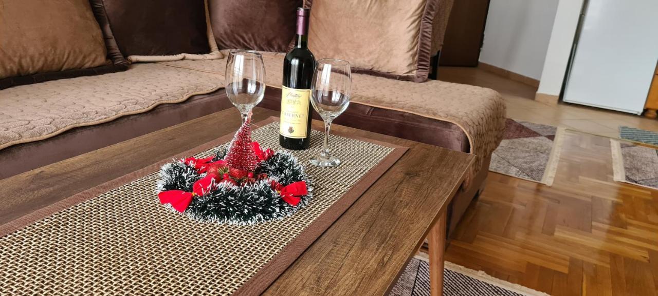 Apartman Velimir Stari Aerodrom بودغوريتْسا المظهر الخارجي الصورة